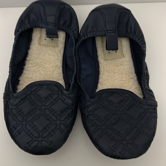 Ugg navy shearling foldable flats - 6 - Picture 4 of 5